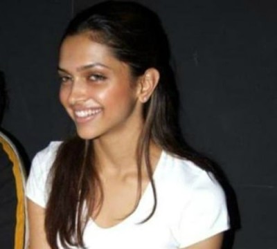 Top 10 Pictures of Deepika Padukone Without Make Up