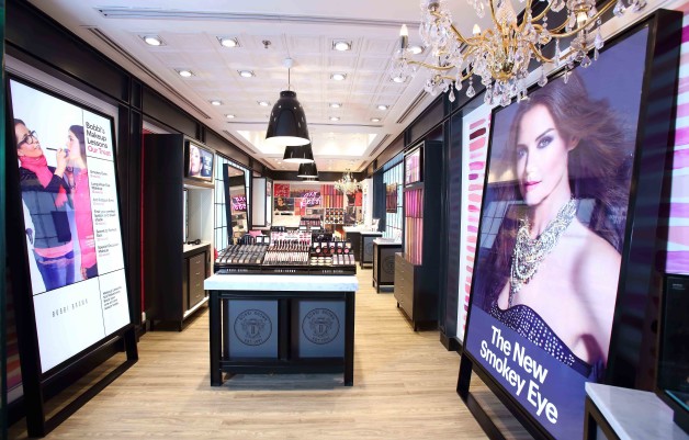 Bobbi Brown Cosmetics Opens in Delhi and a NOTE From The Lady!