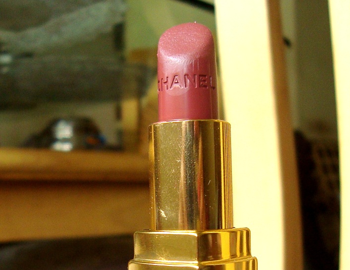 Chanel Rouge Coco Hydrating Creme Lip Color 26 Venise Swatches and Review –  Vanitynoapologies