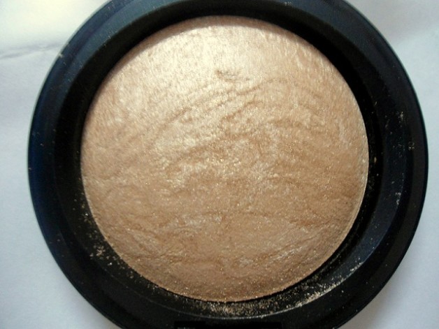 MAC Mineralize Skinfinish Soft and Gentle: Swatches, Review and FOTD ...