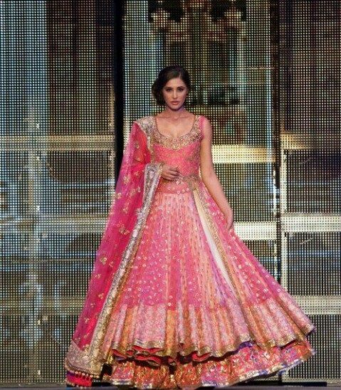 latest lehenga designs for engagement with price
