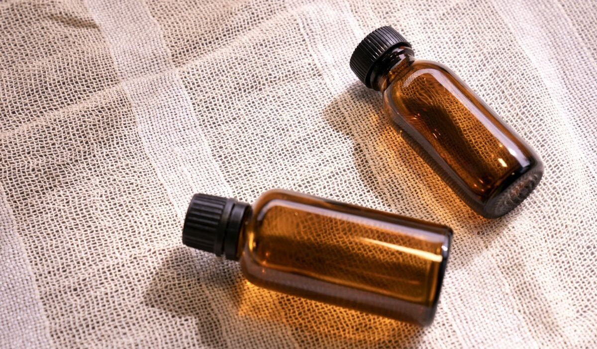 5 Ways to Use Batana Oil for Hair Effectively & Checklist
