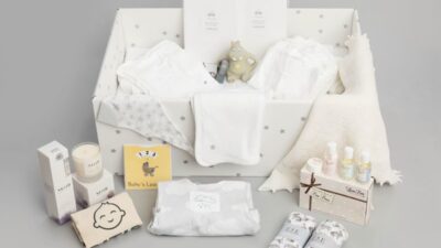 Free Baby Stuff: Where To Find Samples, Boxes & Registry Perks