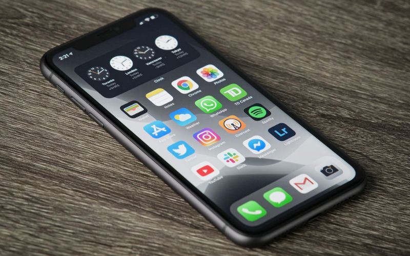 Record Screen on iPhone from Control Center (Image by Unsplash)