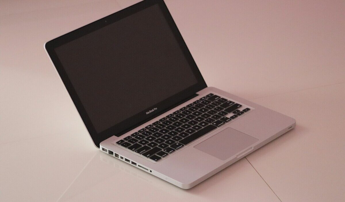 how to take a screenshot on a chromebook featured