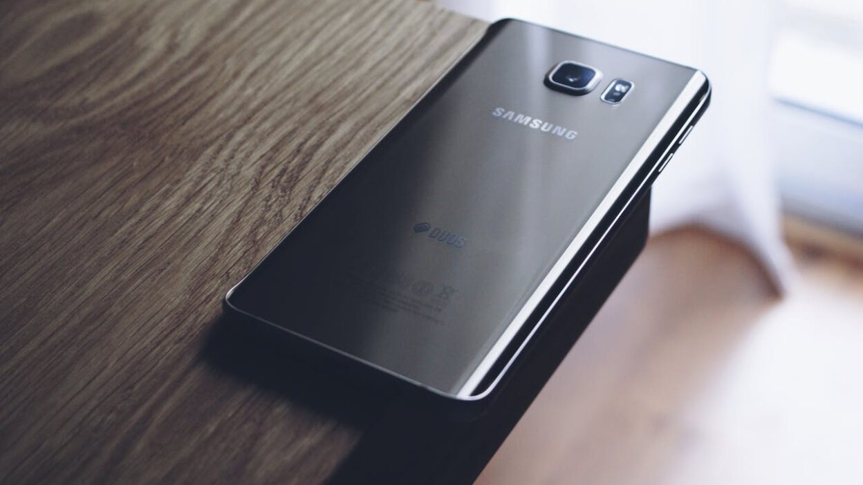 free 5g government phones samsung