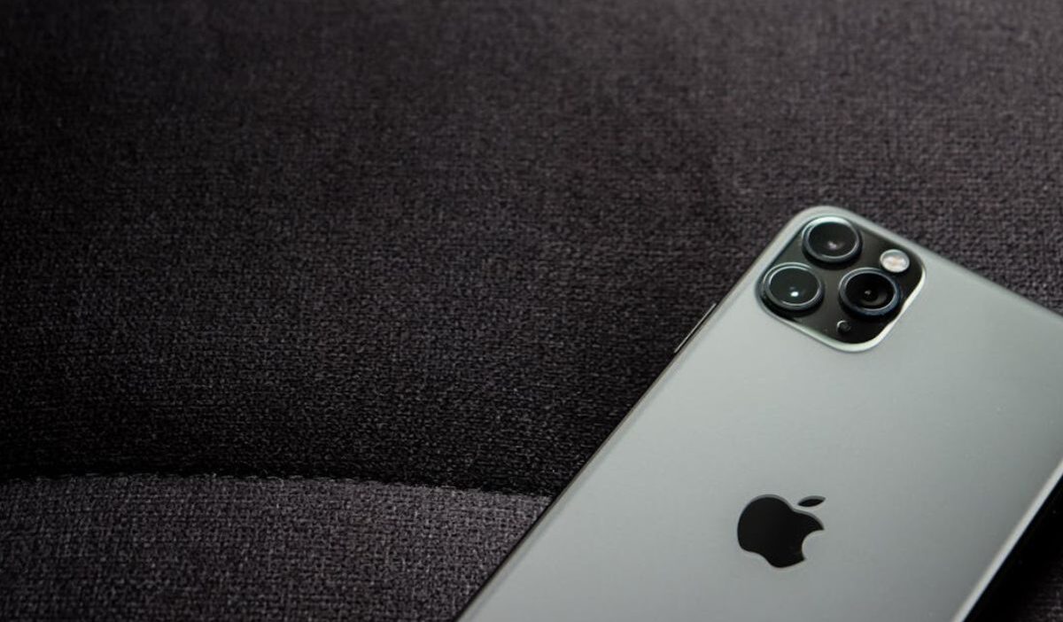Free iPhone for Seniors: 4 Powerful Steps to Qualify