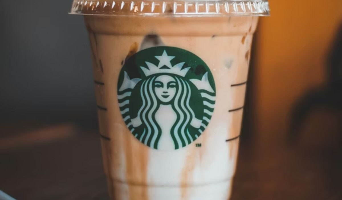 starbucks veterans day free coffee