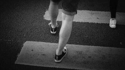 how many feet in a mile
