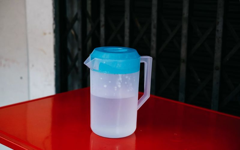 how many liters in half a gallon
