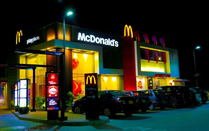 when does mcdonald's stop serving breakfast