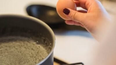 how to boil an egg